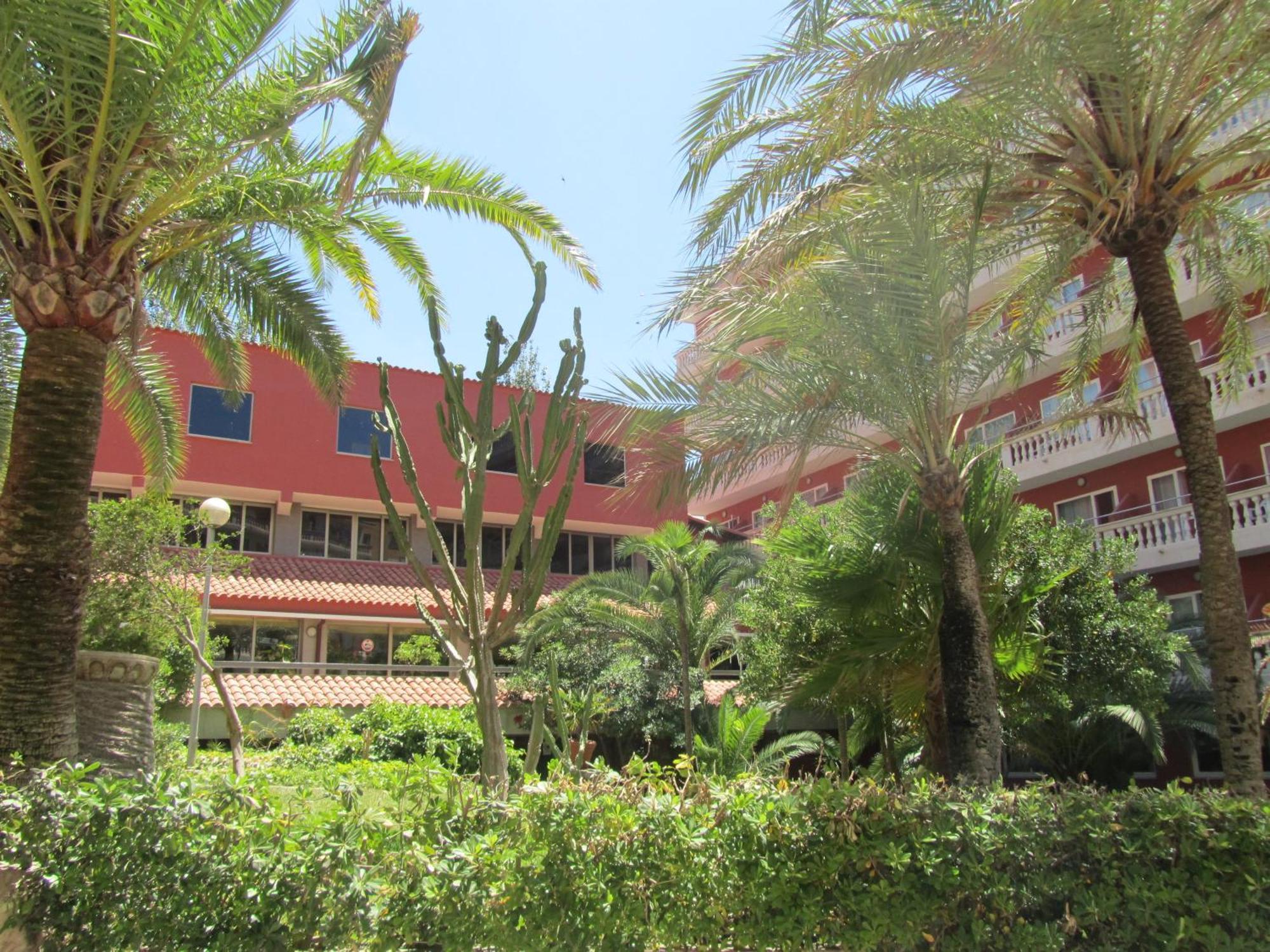 Double Room with Garden View,663663312:JPEG