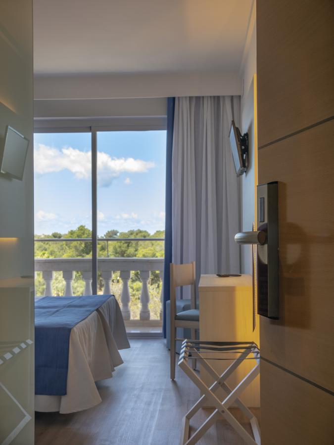 Twin Room,663665826:JPEG